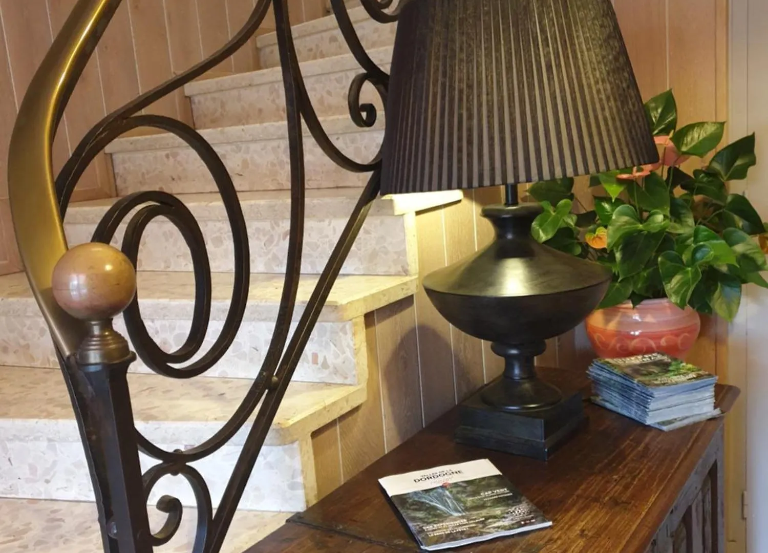 Hostellerie Belle Rive Gagnac-sur-Cere Francia